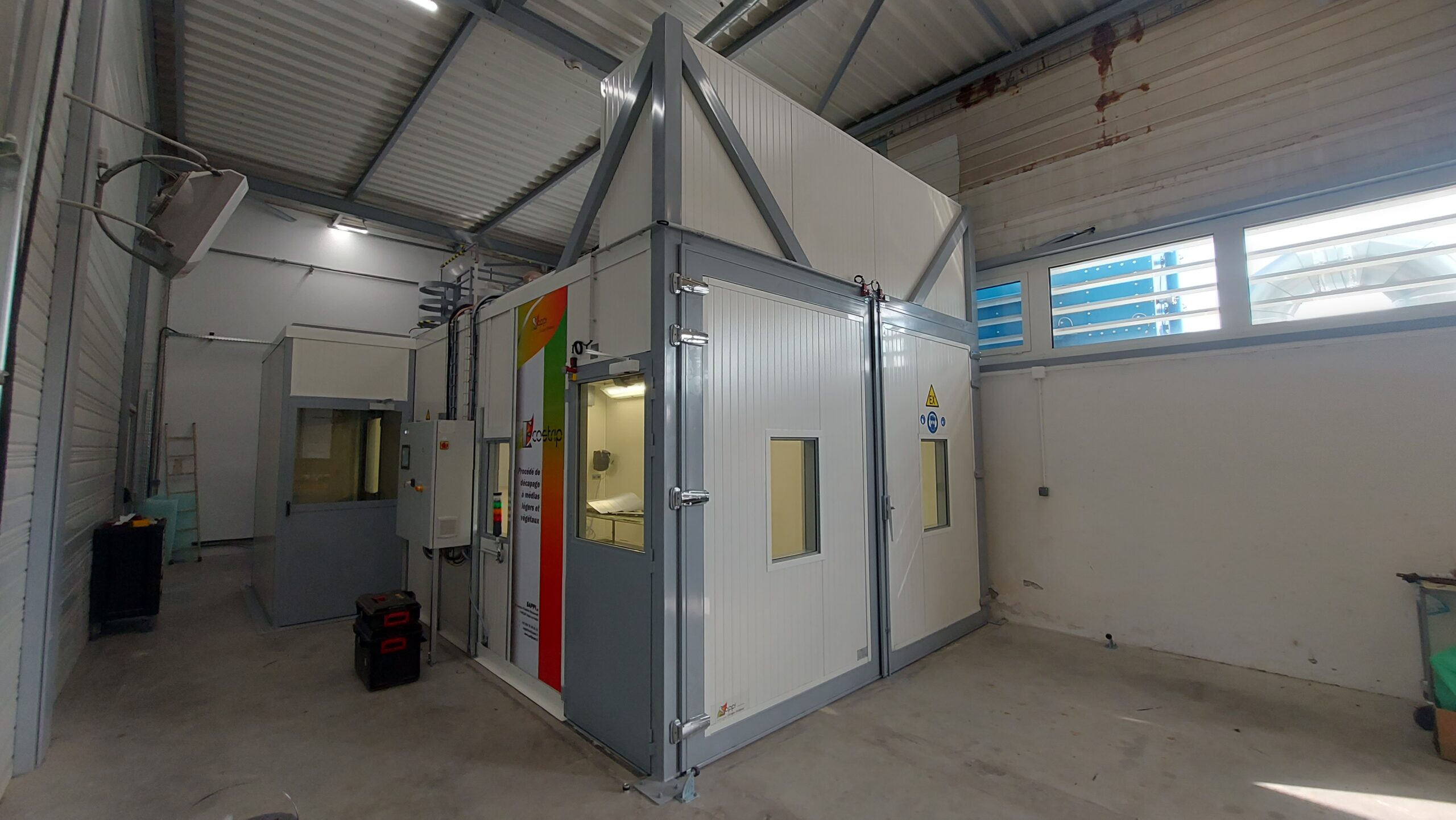 cabine intégrant le process ecostrip